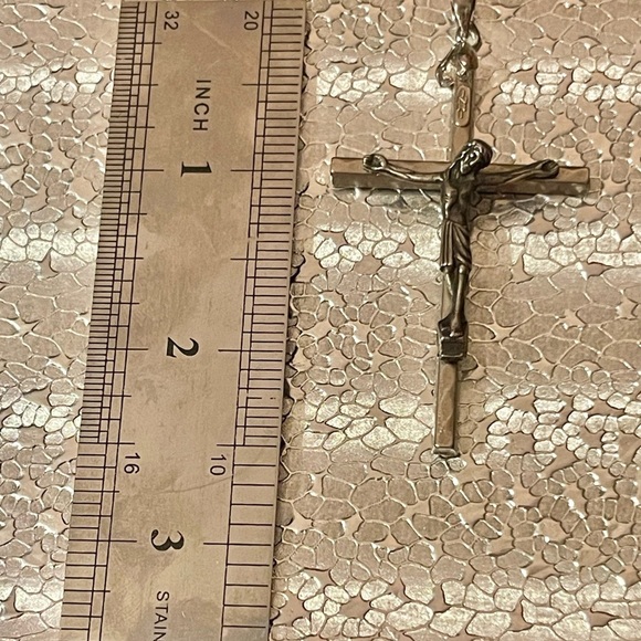 Vtg Italy Religios Catholic Crusifix Christ On Cross Pendant Italy - Picture 4 of 5